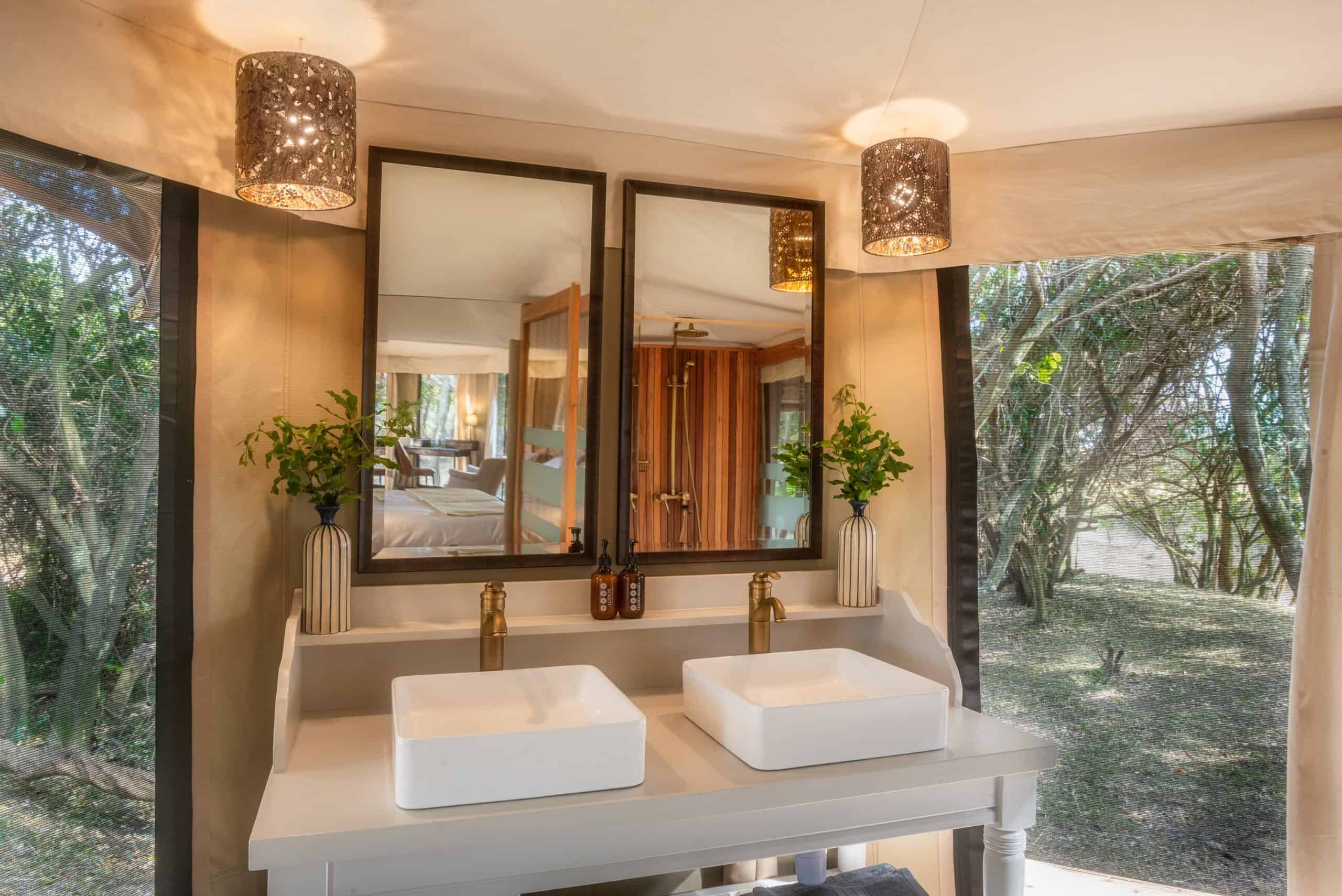 washrooms at ilkeliani camp