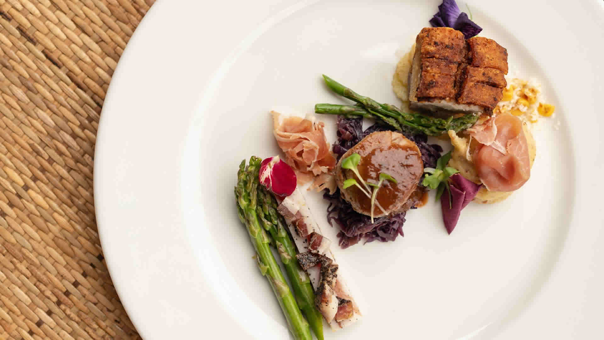 food and drink at paradise plains